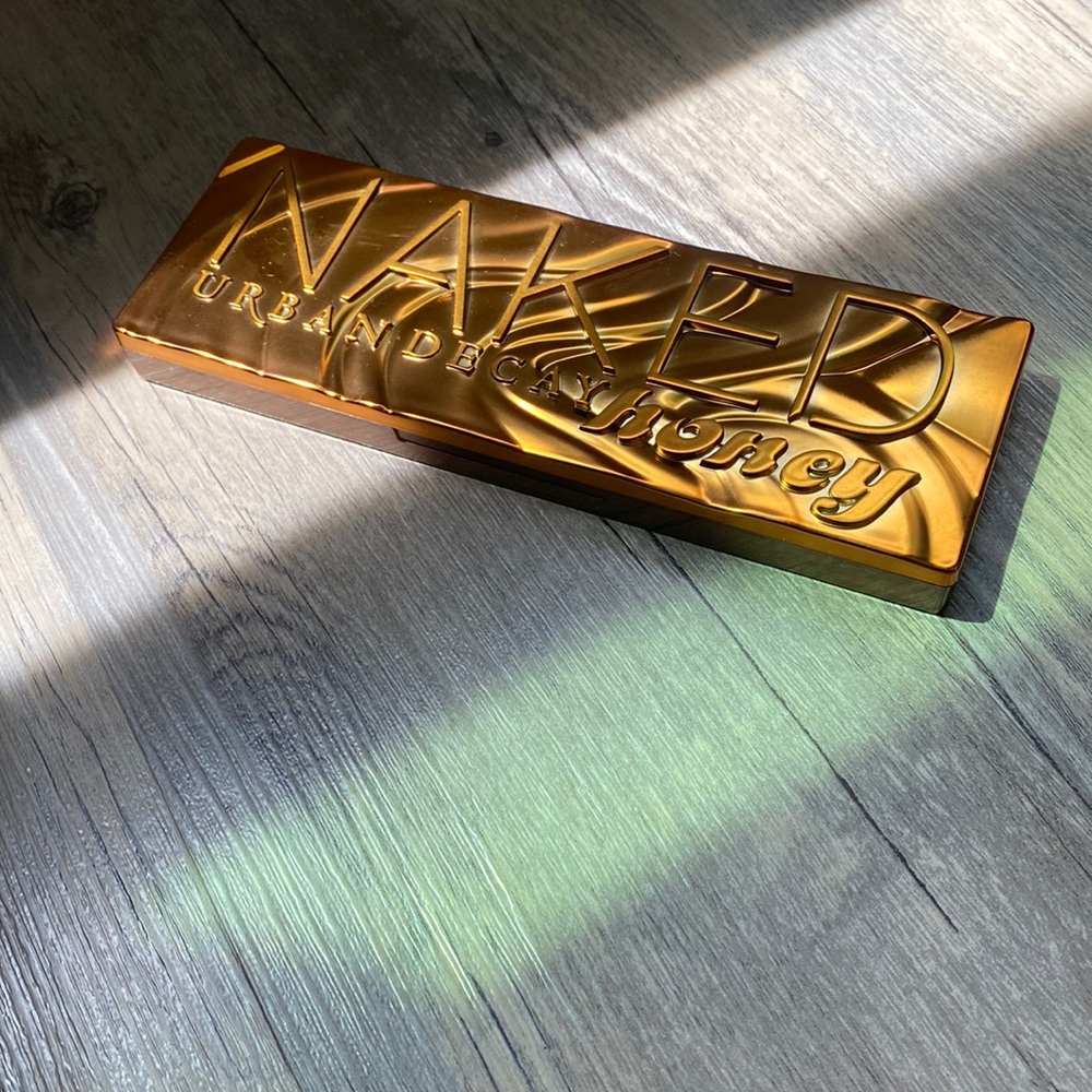 Urban decay naked honey palette
